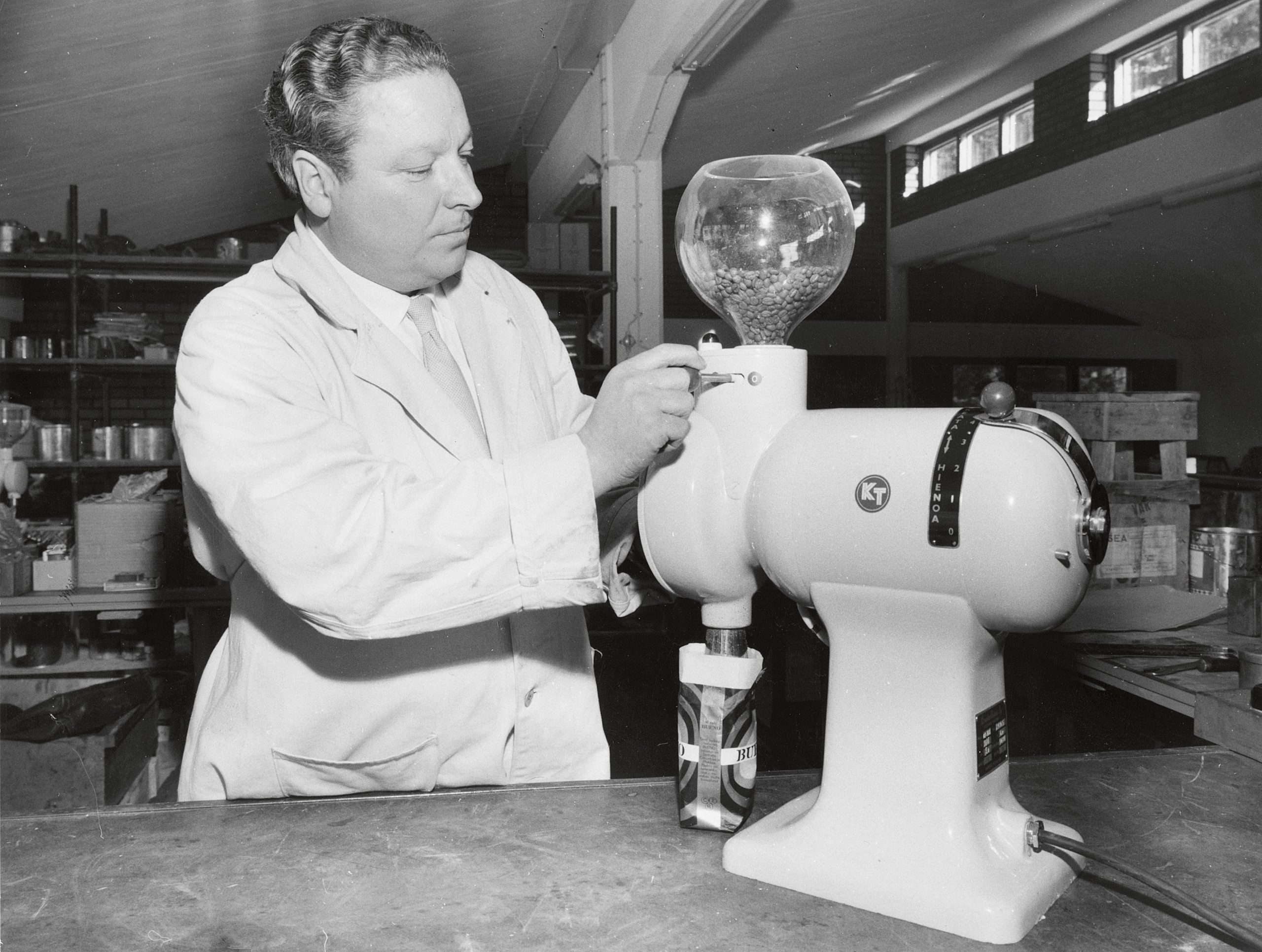 Company founder Huvi Akrenius grinding coffee beans with a KT coffee mill in 1959