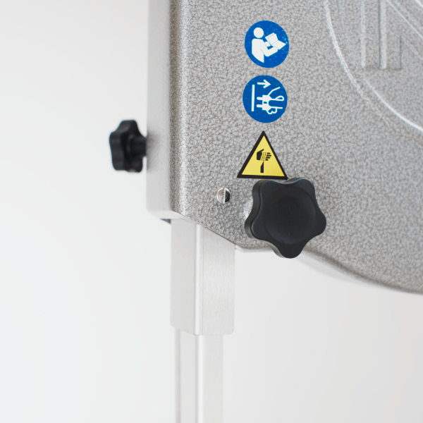 GIF animation showing how easy it is to open the door on the KT-400 band saw