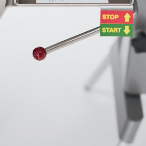 GIF animation showing how the KT-400 band saw is started and stopped